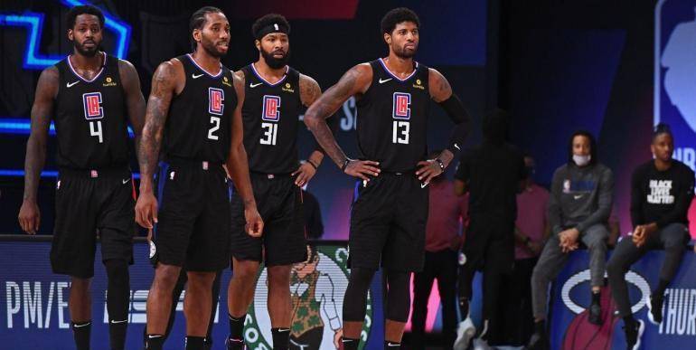 被紧凶的U 被紧凶的U